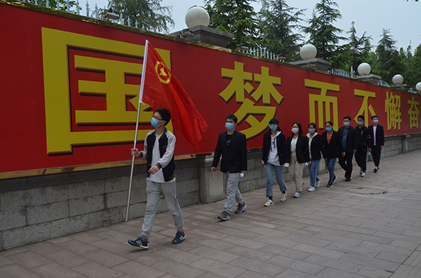 670666铁盘